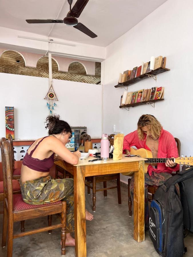 ואגאטור Green Rover Hostel By Gypstead מראה חיצוני תמונה